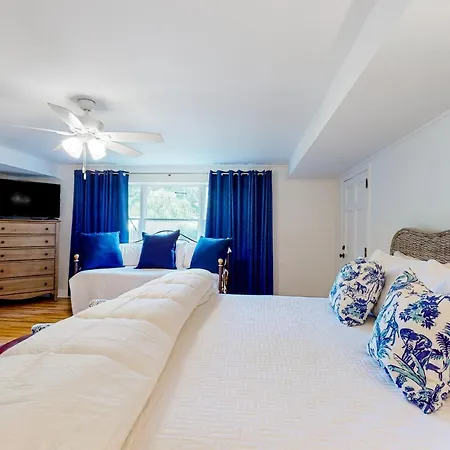 Blue Ridge Cottage